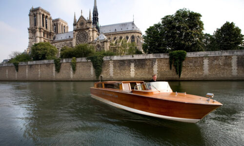 Luxury Boat Cruise on River Seine Luxury Boat Cruise on River Seine
