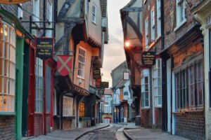 York historical secrets tour